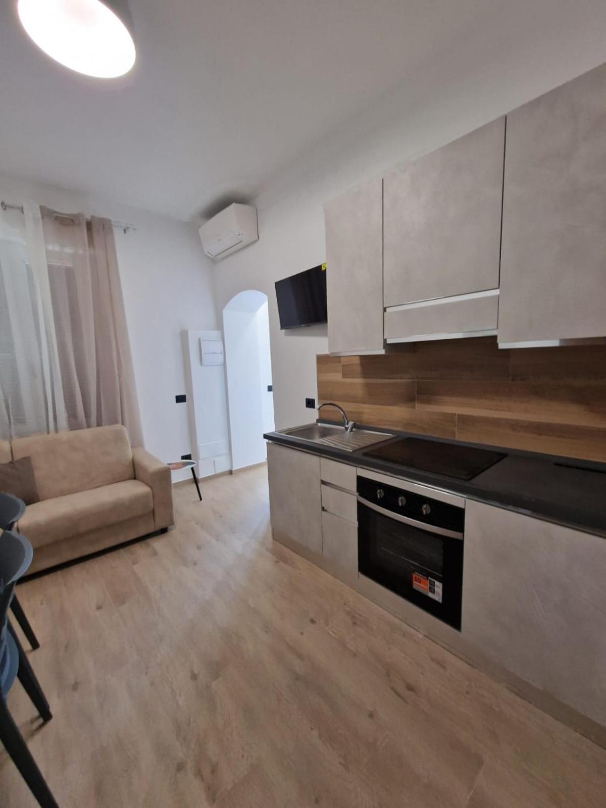 Ari'S Home Специя Экстерьер фото